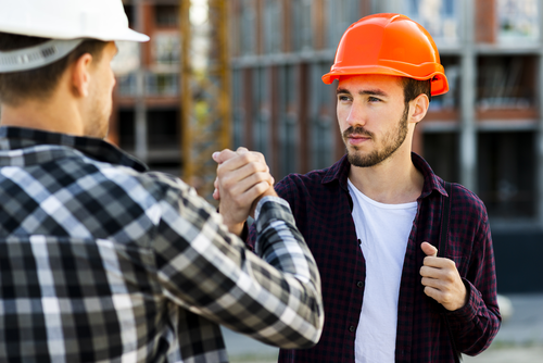 Pourquoi &eacute;quiper vos salari&eacute;s de v&ecirc;tements personnalis&eacute;s ?